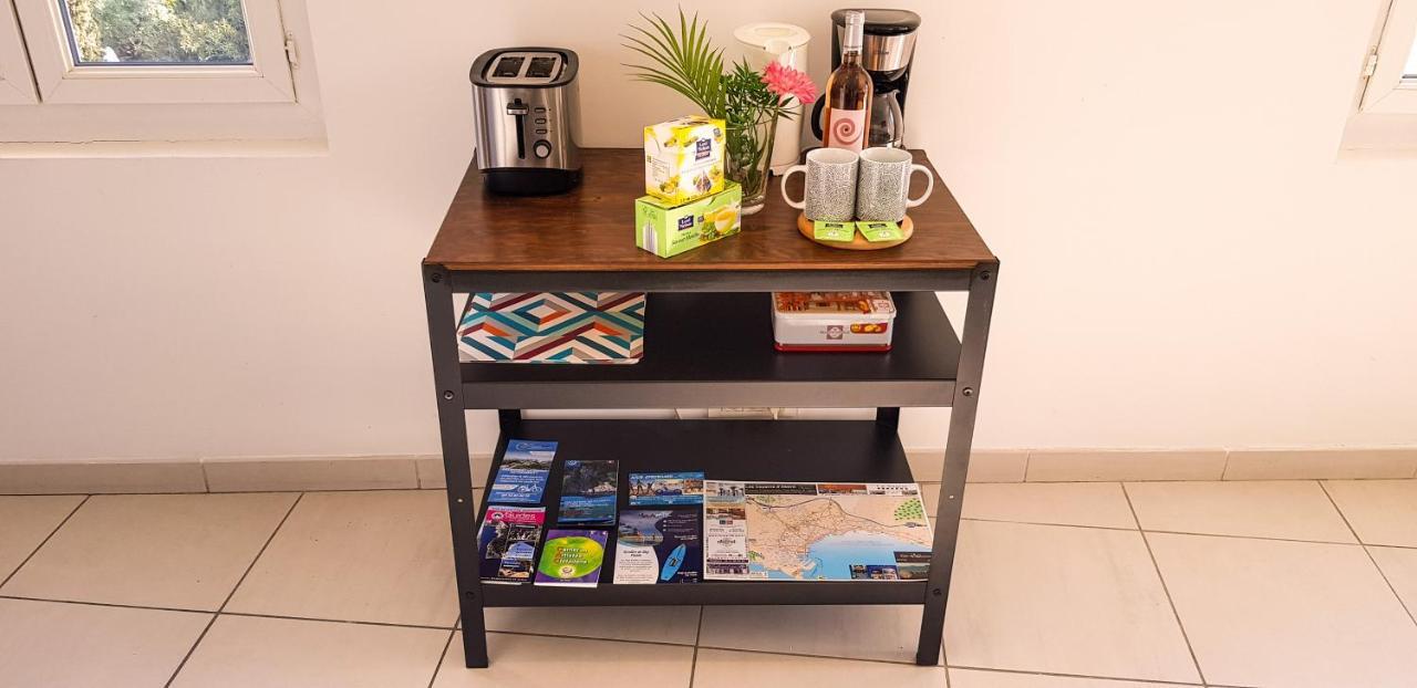 Appartement Vue Mer Avec Parking Ferme La Ciotat Luaran gambar