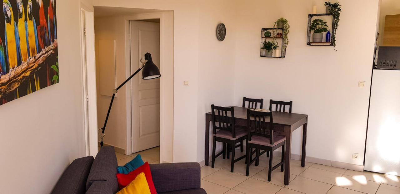 Appartement Vue Mer Avec Parking Ferme La Ciotat Luaran gambar